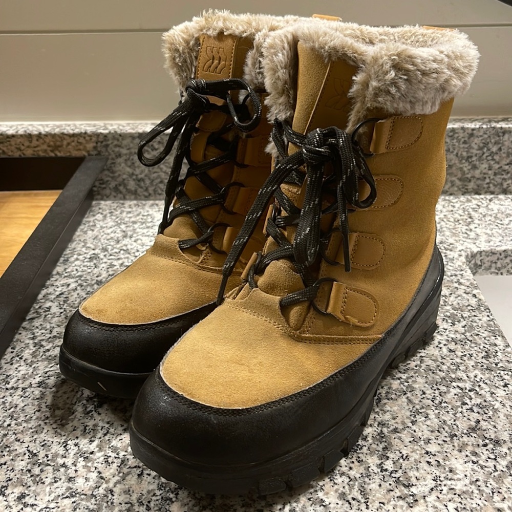 All in Motion, women’s winter boots